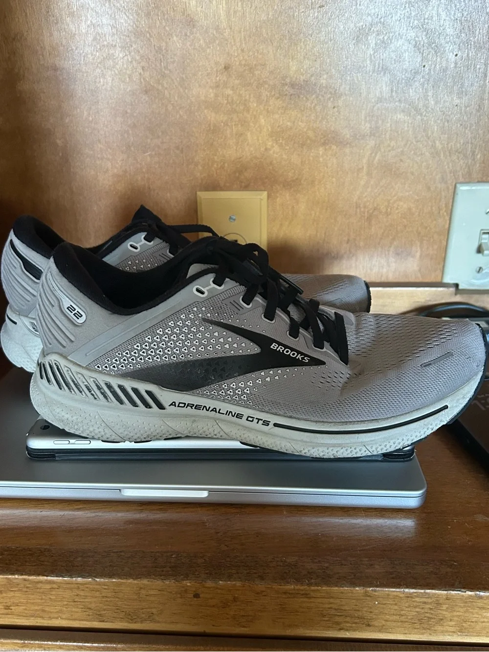 Brooks Adrenaline GTS Men's Running Shoes - Gray and Black